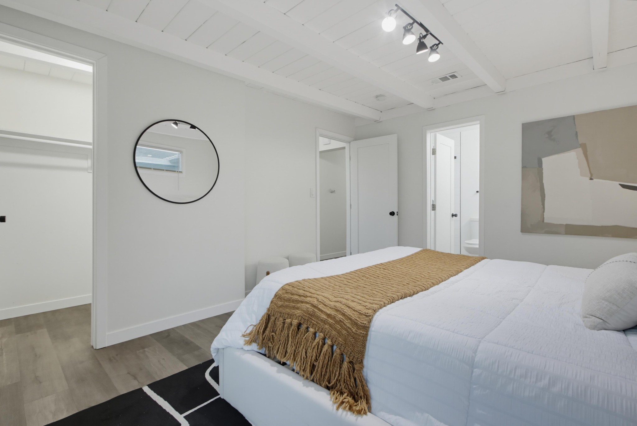 Virtual tour photo 41 of 57 for 3691 North Way
