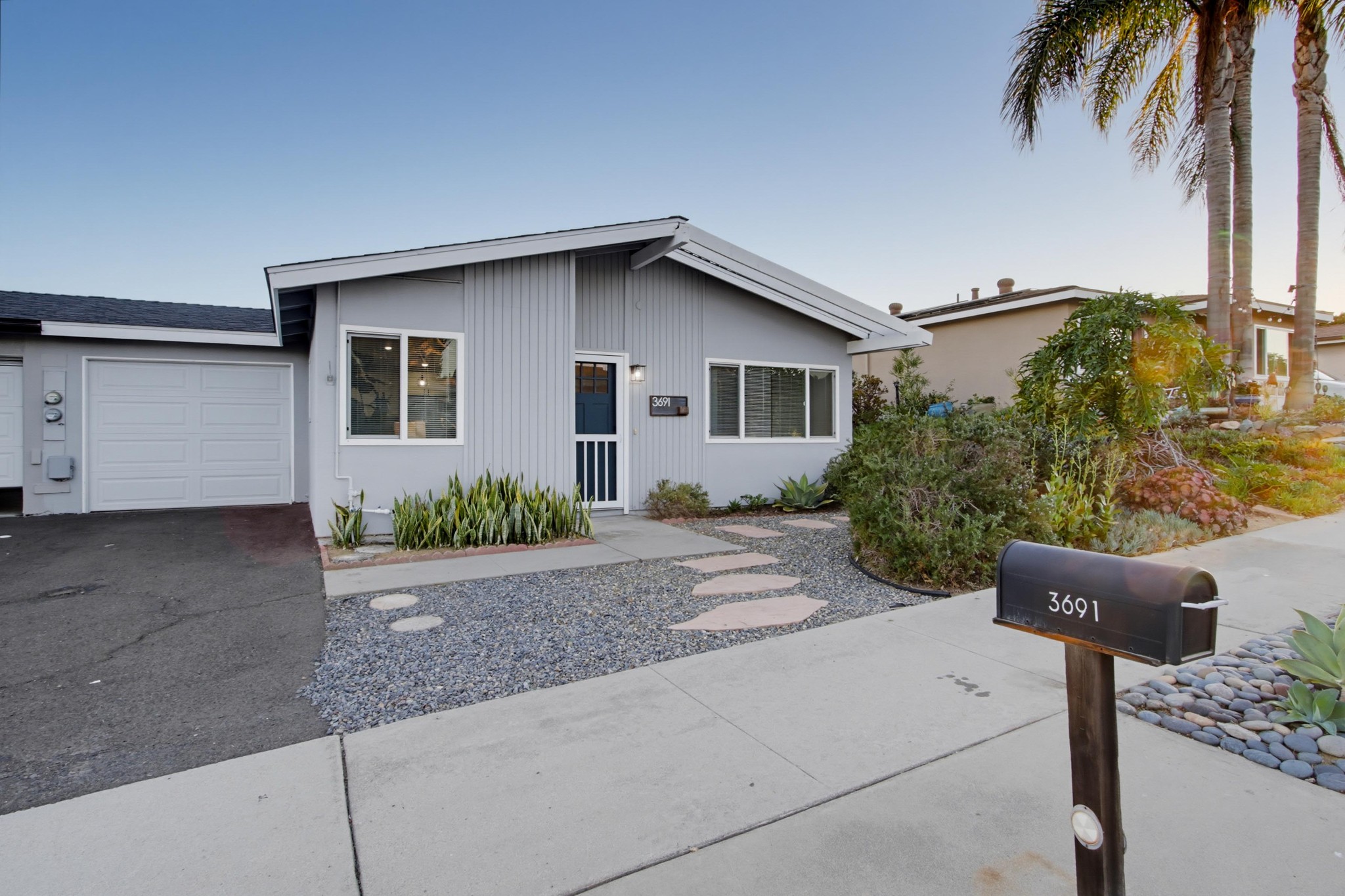 Virtual tour photo 47 of 57 for 3691 North Way