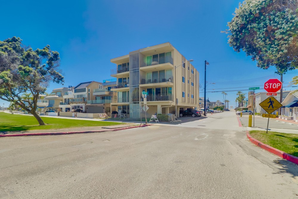 Virtual tour photo 3 of 55 for 3696 Bayside Walk C