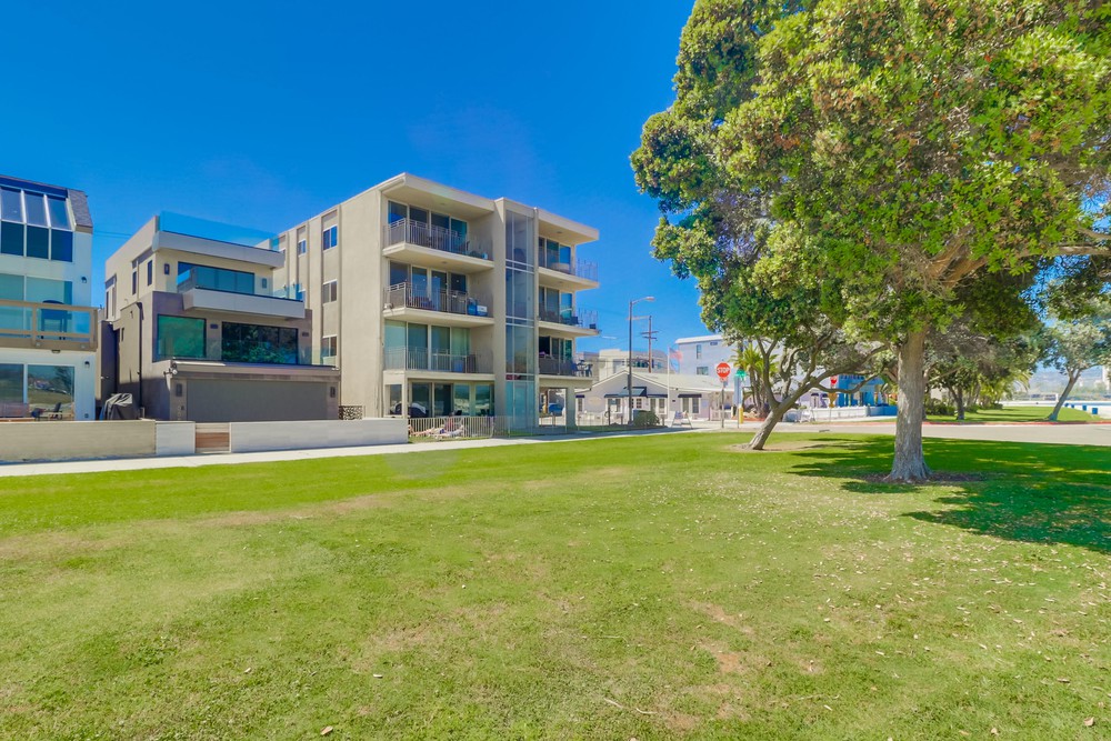 Virtual tour photo 5 of 55 for 3696 Bayside Walk C