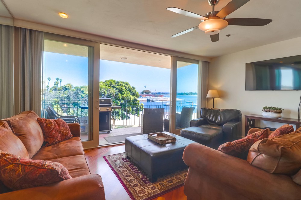 Virtual tour photo 10 of 55 for 3696 Bayside Walk C