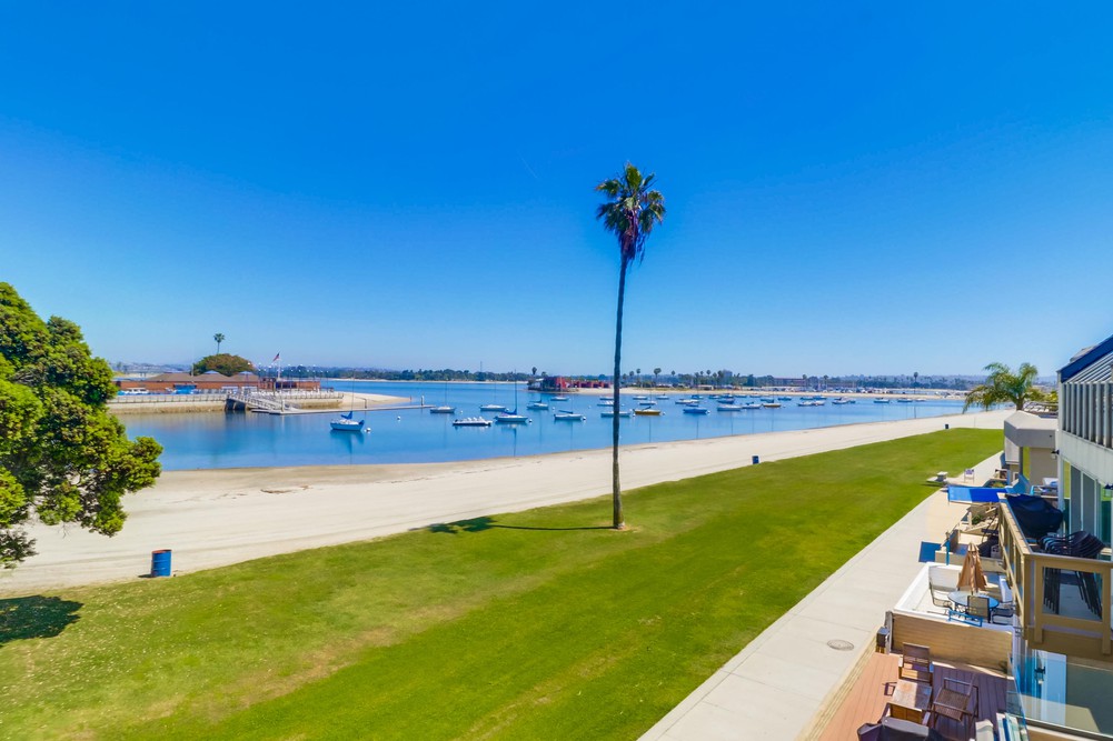 Virtual tour photo 36 of 55 for 3696 Bayside Walk C