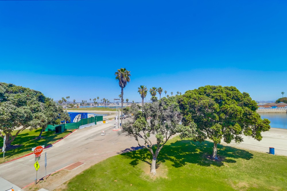 Virtual tour photo 37 of 55 for 3696 Bayside Walk C