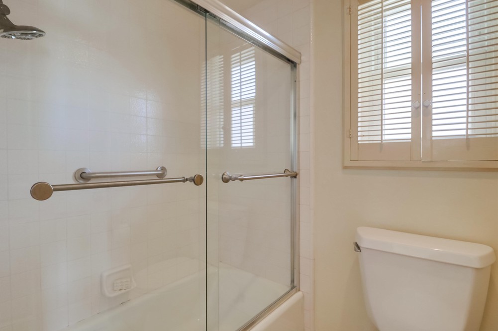 Virtual tour photo 46 of 55 for 3696 Bayside Walk C