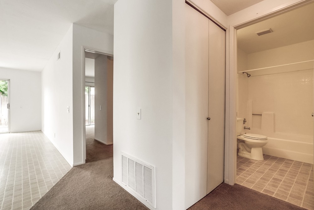Virtual tour photo 21 of 40 for 3698 Caminito Carmel Landing