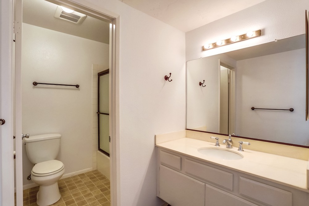 Virtual tour photo 23 of 40 for 3698 Caminito Carmel Landing