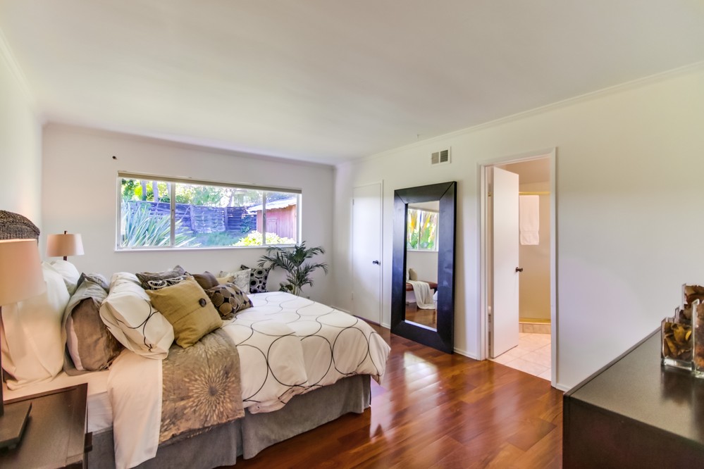 Virtual tour photo 33 of 67 for 3701 Del Mar Ave