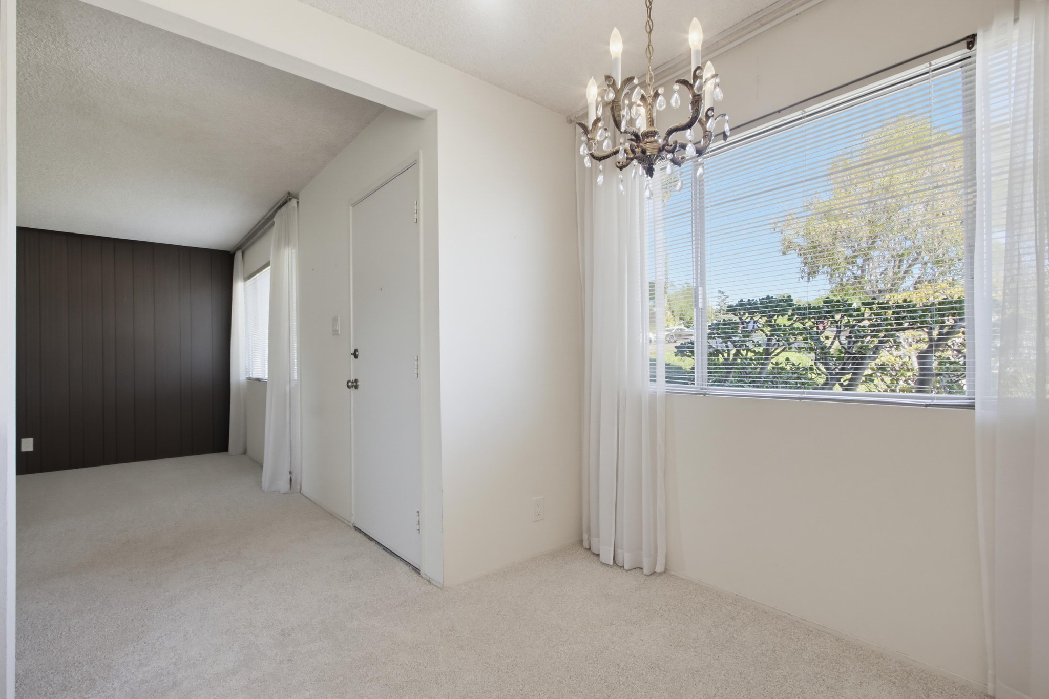 Virtual tour photo 15 of 44 for 3701 North Way