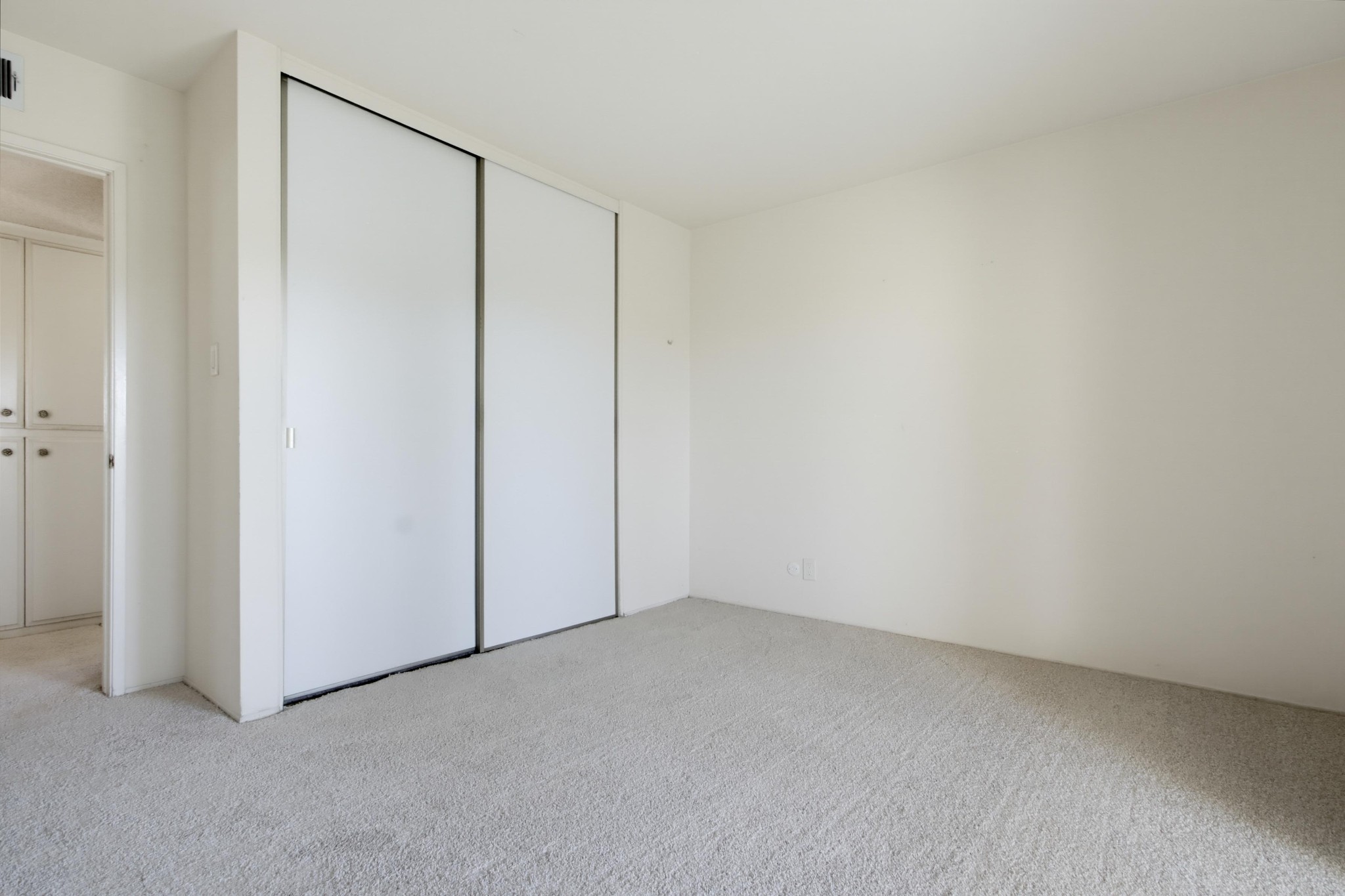 Virtual tour photo 28 of 44 for 3701 North Way