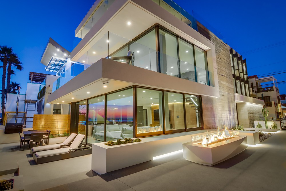 Virtual tour photo 9 of 149 for 3701 Ocean Front Walk