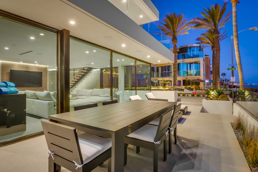 Virtual tour photo 12 of 149 for 3701 Ocean Front Walk