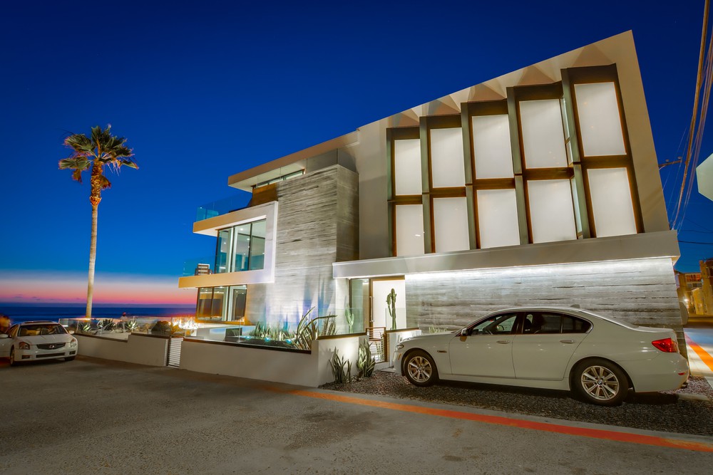 Virtual tour photo 14 of 149 for 3701 Ocean Front Walk