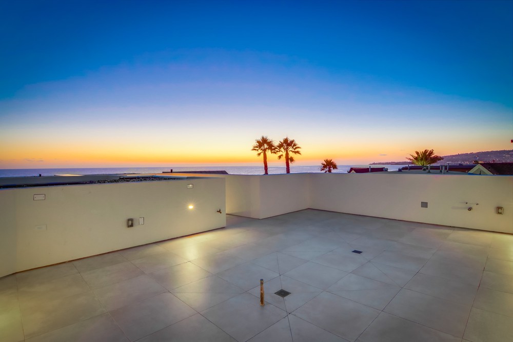 Virtual tour photo 20 of 149 for 3701 Ocean Front Walk