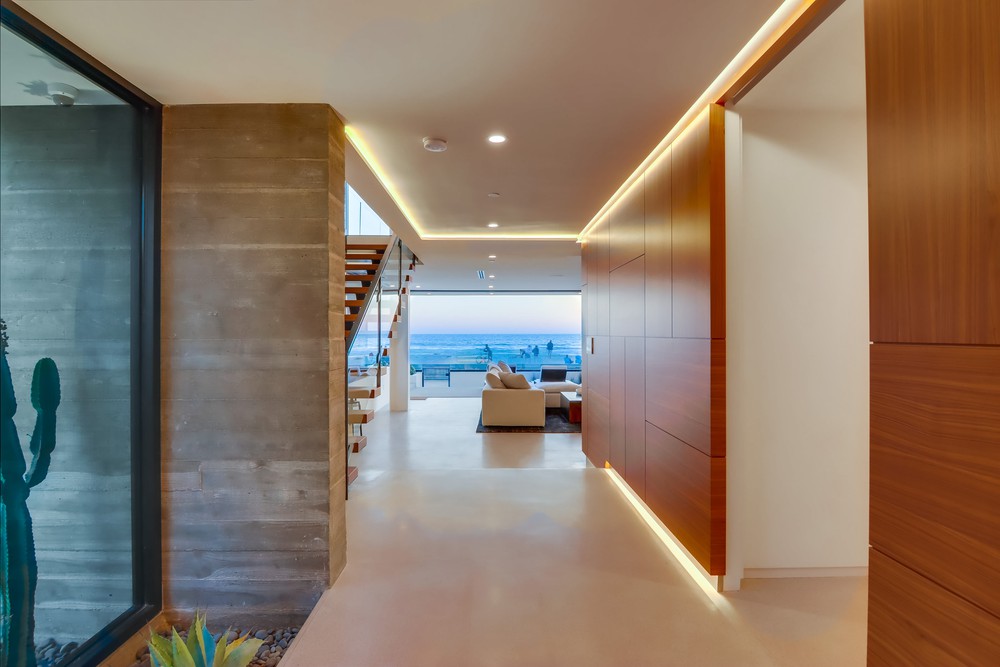 Virtual tour photo 21 of 149 for 3701 Ocean Front Walk