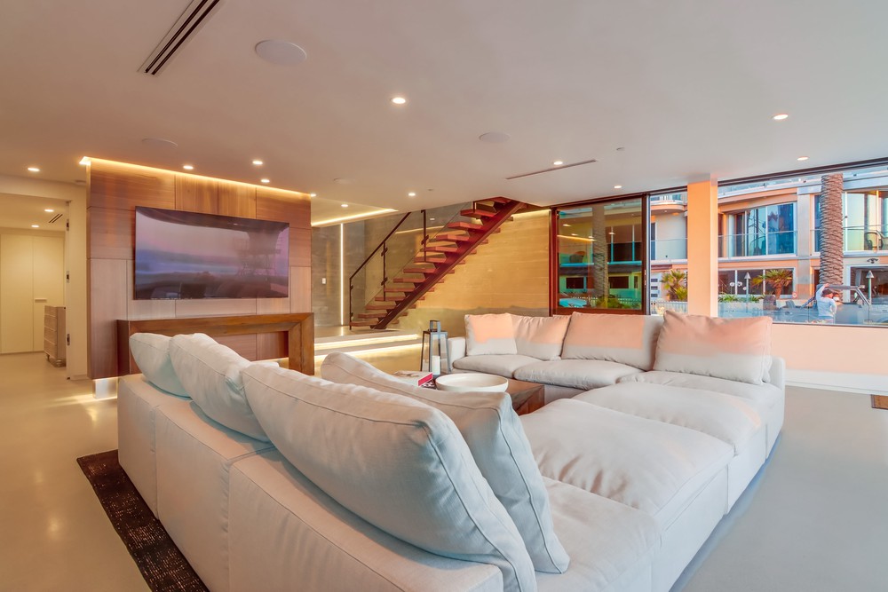 Virtual tour photo 29 of 149 for 3701 Ocean Front Walk