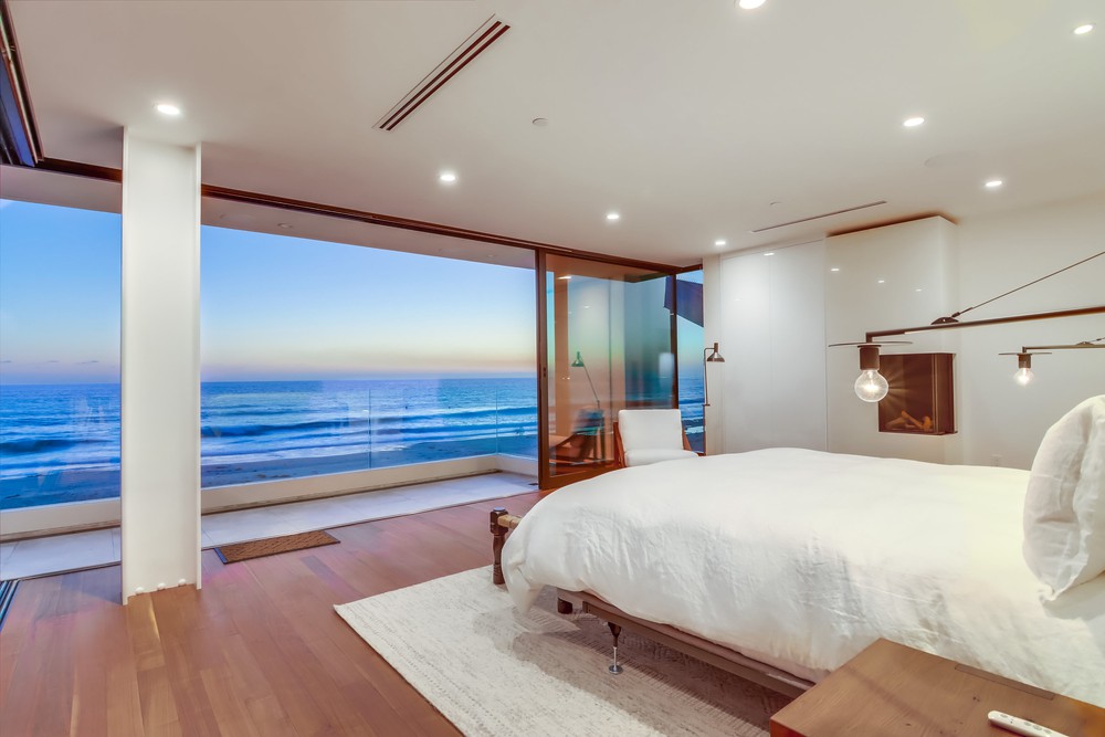 Virtual tour photo 78 of 149 for 3701 Ocean Front Walk