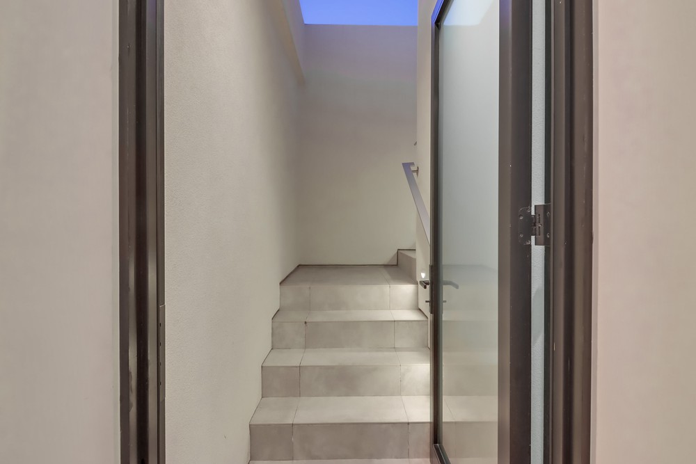 Virtual tour photo 106 of 149 for 3701 Ocean Front Walk
