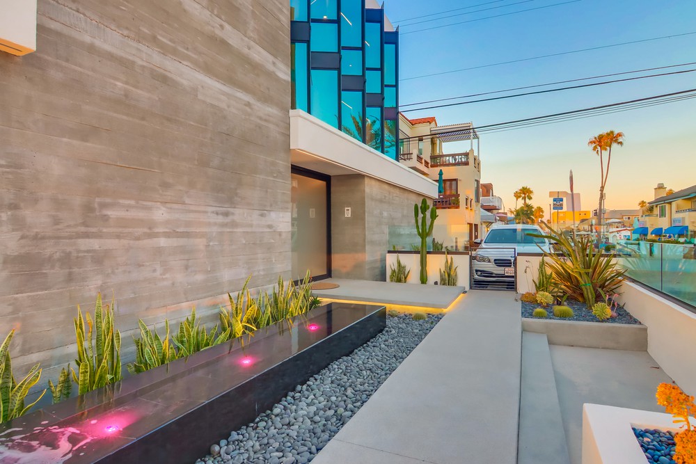 Virtual tour photo 113 of 149 for 3701 Ocean Front Walk