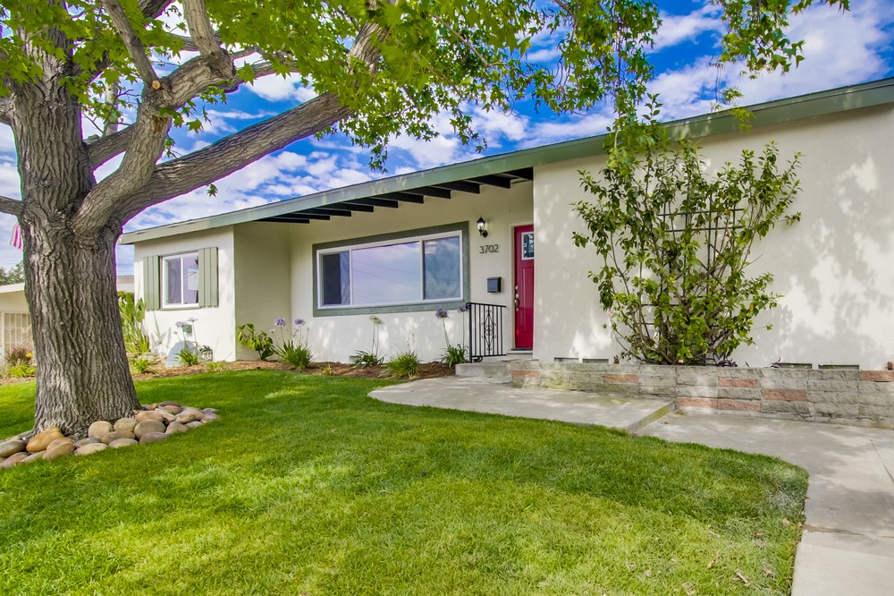 Virtual tour photo 4 of 46 for 3702 Nassau Drive