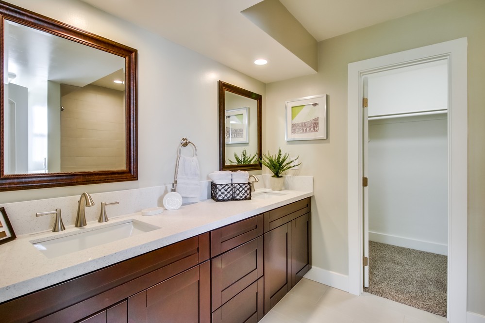 Virtual tour photo 24 of 46 for 3702 Nassau Drive