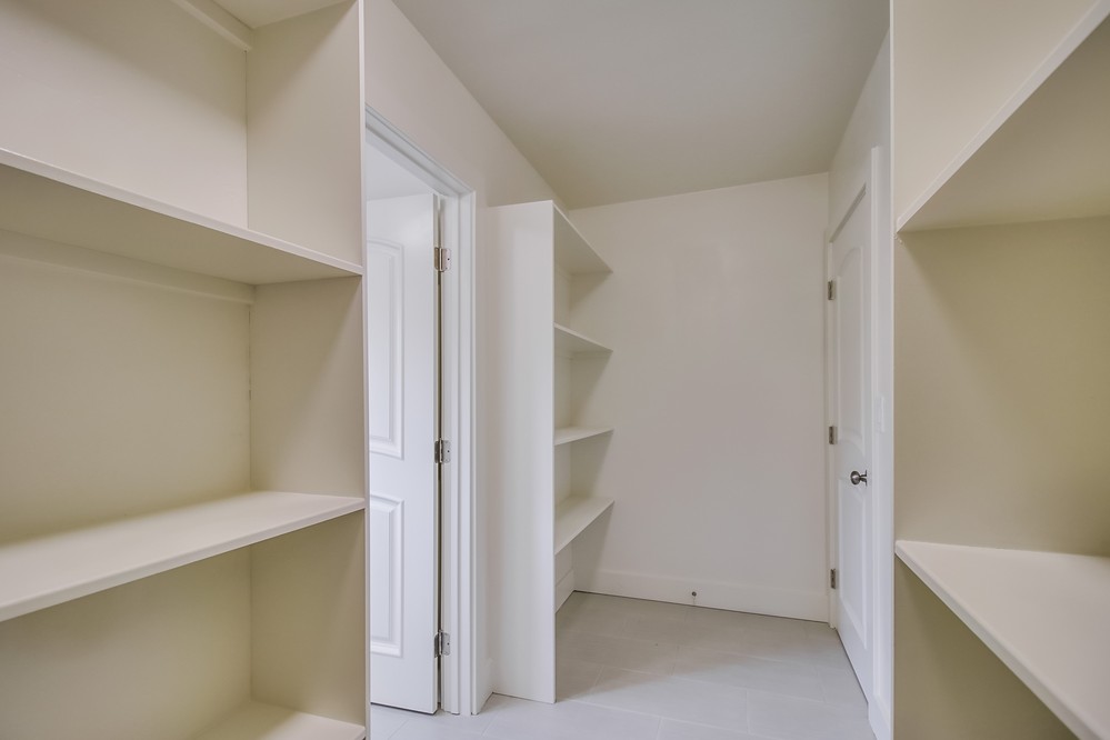 Virtual tour photo 38 of 46 for 3702 Nassau Drive