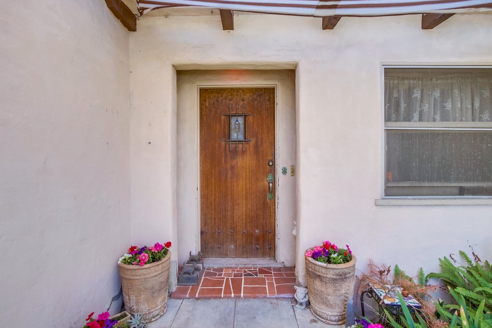 Virtual tour photo 5 of 55 for 3704 Robinson Pl