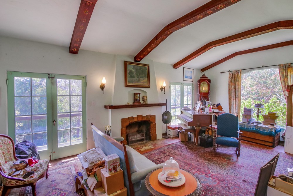 Virtual tour photo 9 of 55 for 3704 Robinson Pl
