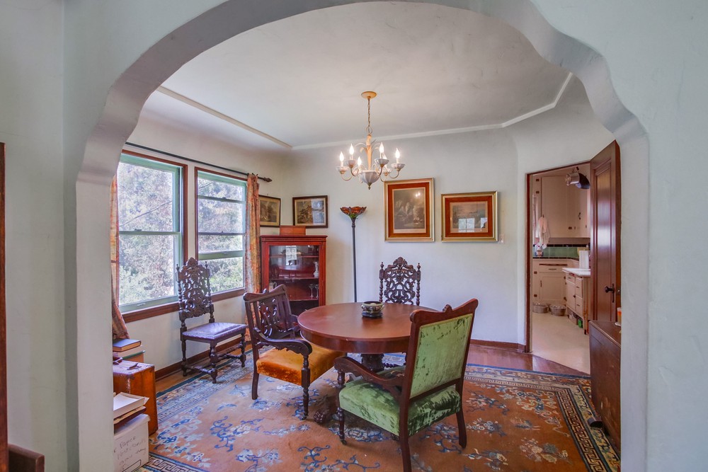 Virtual tour photo 14 of 55 for 3704 Robinson Pl