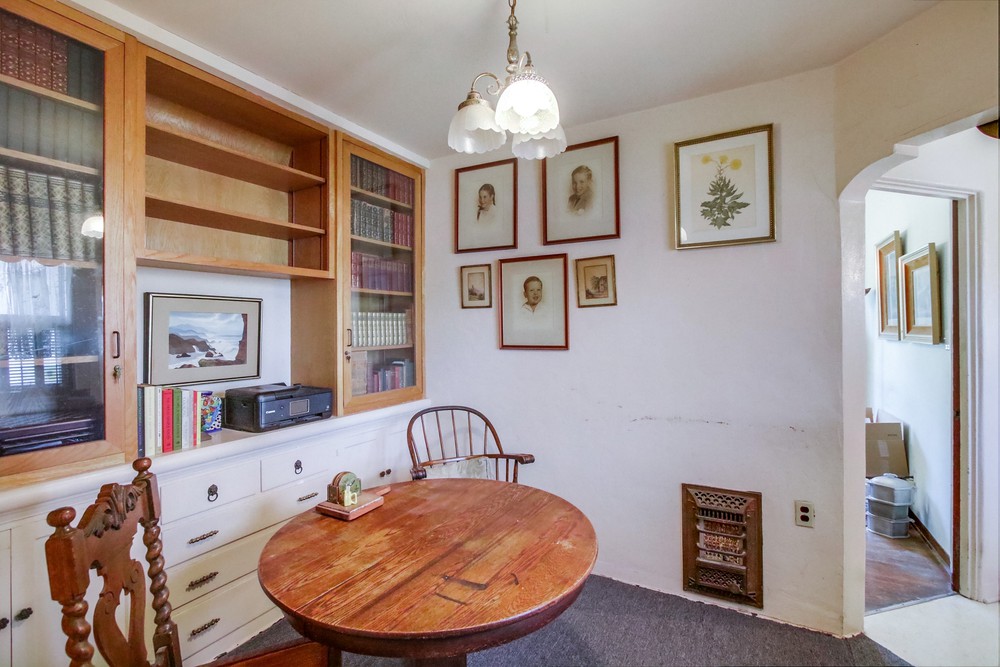 Virtual tour photo 23 of 55 for 3704 Robinson Pl