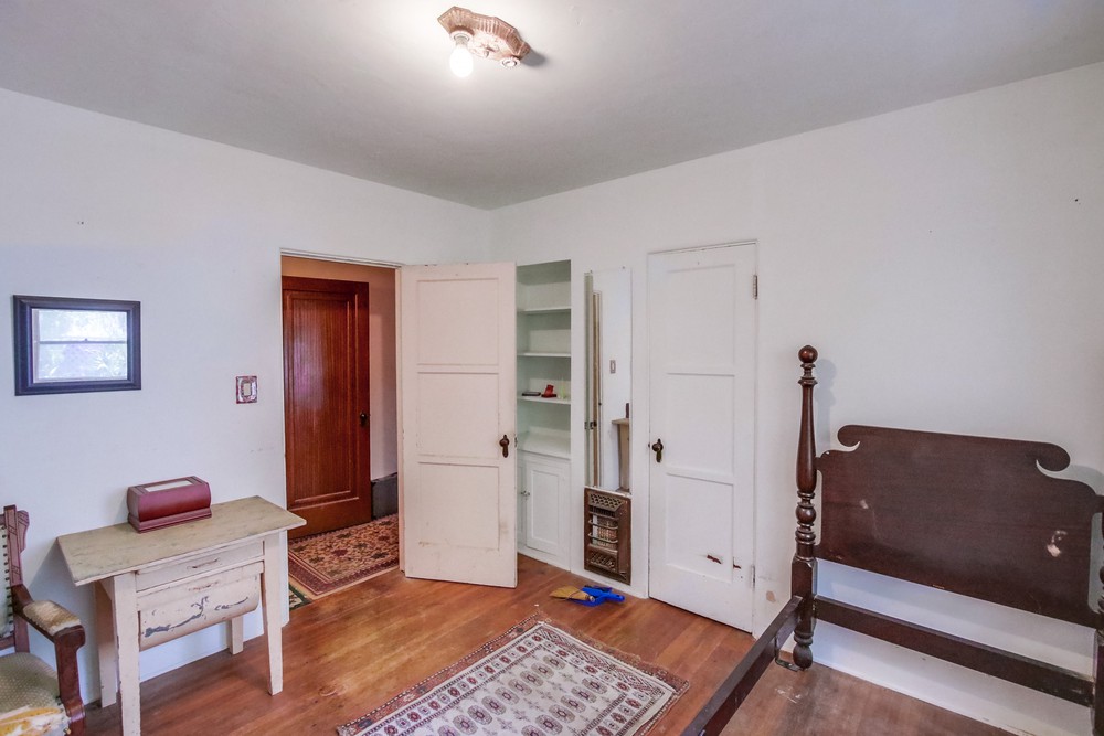 Virtual tour photo 31 of 55 for 3704 Robinson Pl