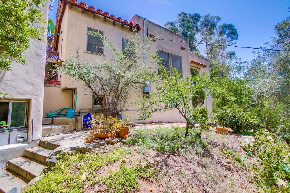 Virtual tour photo 40 of 55 for 3704 Robinson Pl
