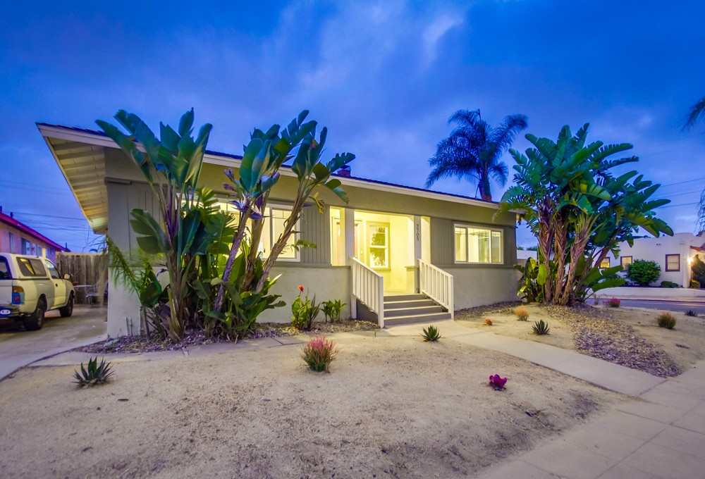 Virtual tour photo 3 of 60 for 3705 Bancroft St