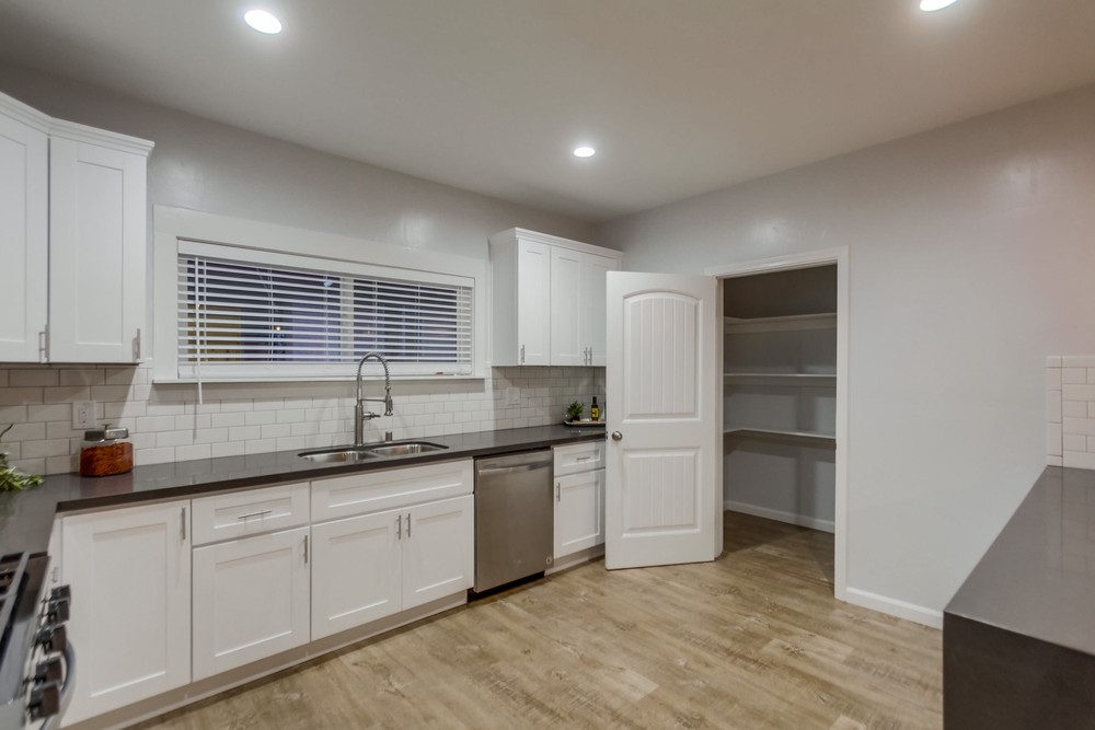 Virtual tour photo 30 of 60 for 3705 Bancroft St