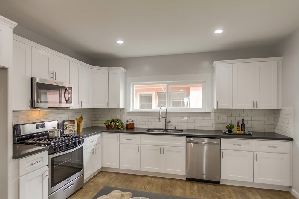 Virtual tour photo 16 of 28 for 3705 Bancroft St