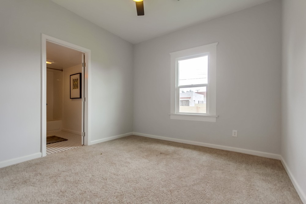 Virtual tour photo 21 of 28 for 3705 Bancroft St