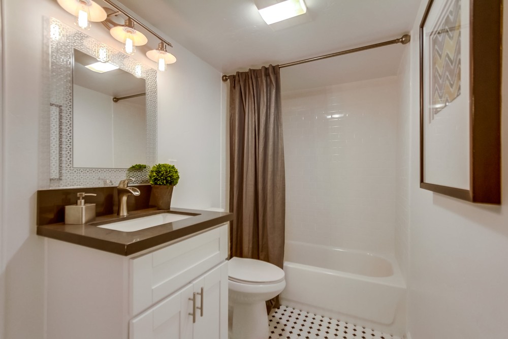 Virtual tour photo 22 of 28 for 3705 Bancroft St