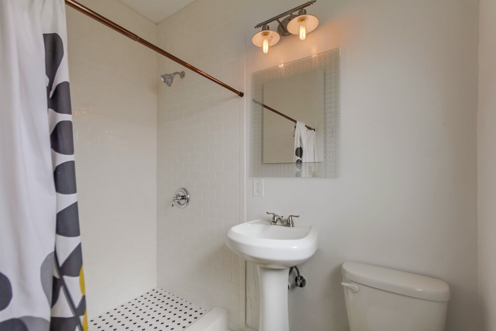 Virtual tour photo 24 of 28 for 3705 Bancroft St