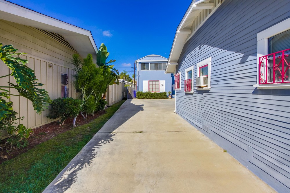 Virtual tour photo 3 of 28 for 3710 32nd St