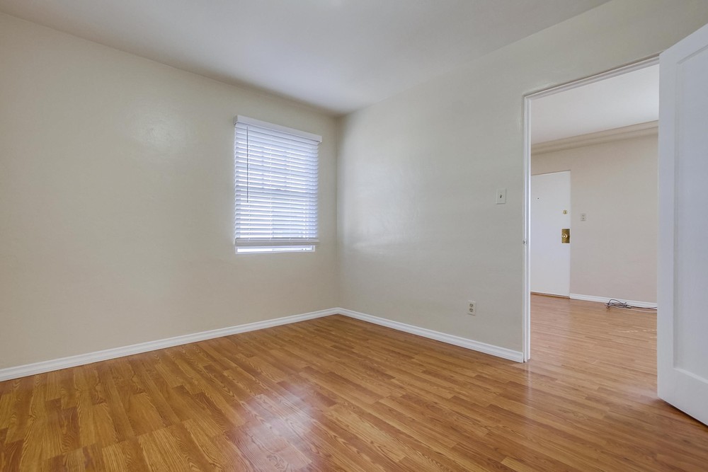 Virtual tour photo 27 of 28 for 3710 32nd St