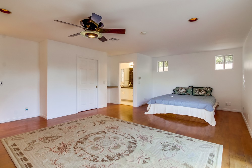 Virtual tour photo 40 of 75 for 3710 maple st san diego ca