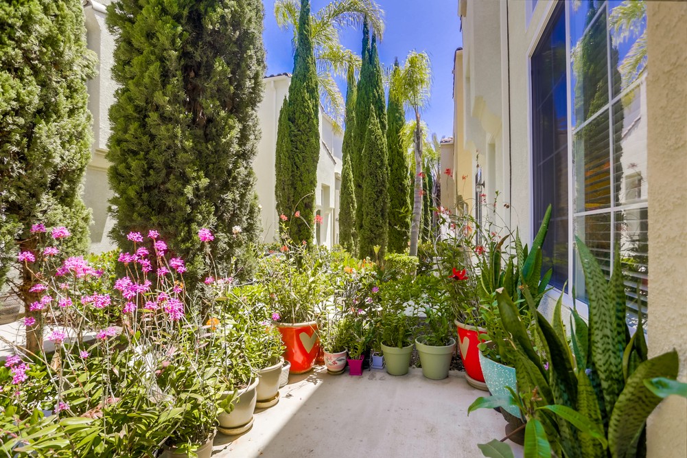 Virtual tour photo 5 of 42 for 3710 Mykonos Ln UNIT 170