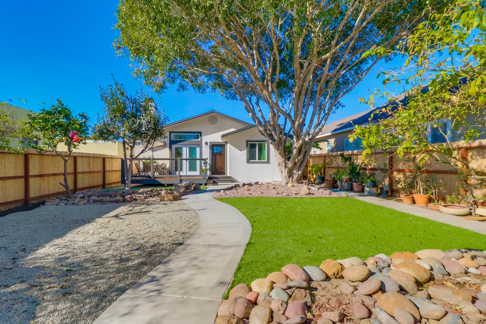 Virtual tour photo 4 of 54 for 3712 Bancroft St