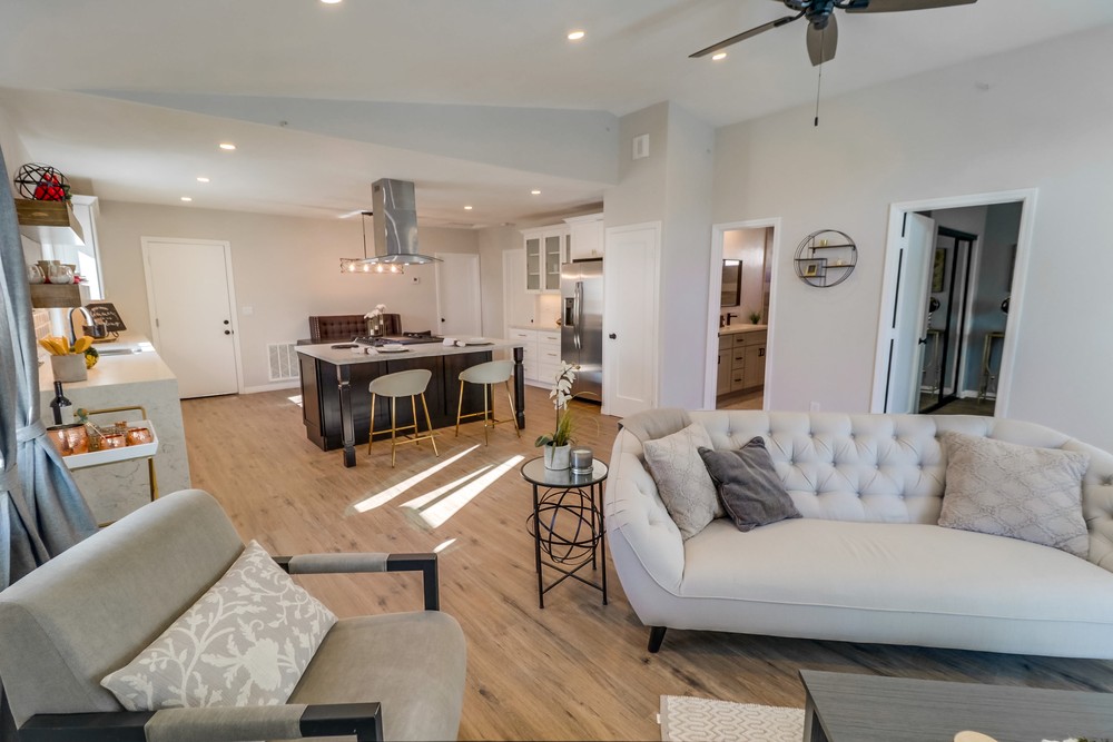 Virtual tour photo 25 of 54 for 3712 Bancroft St
