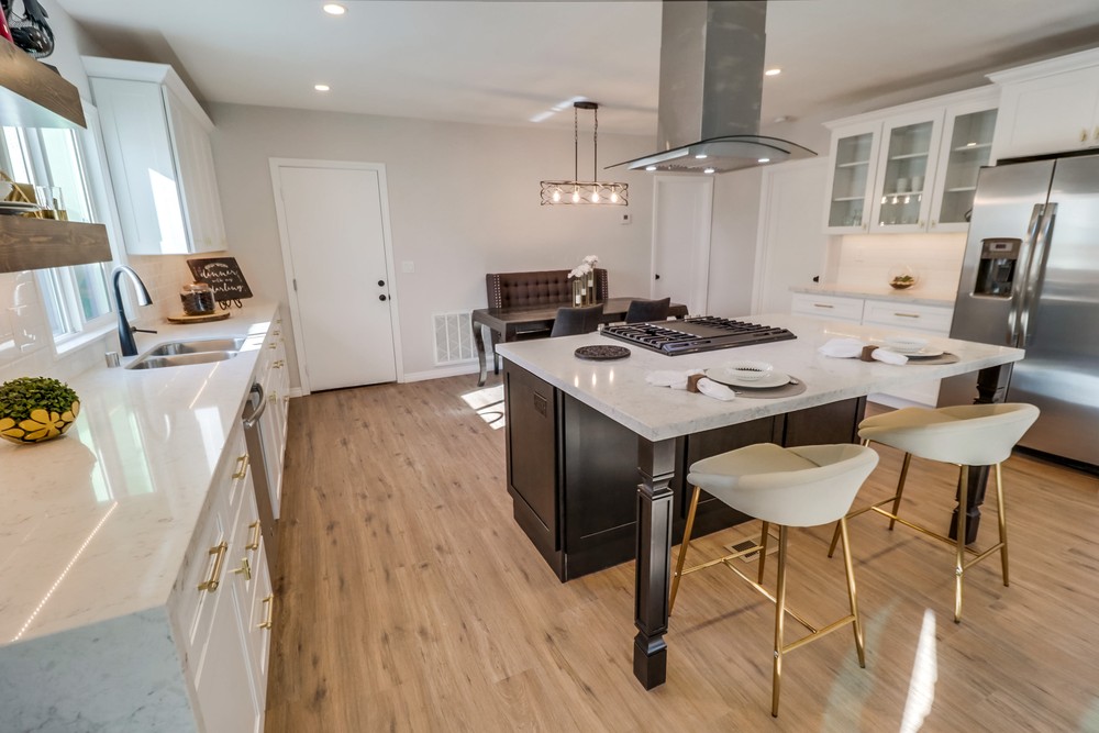 Virtual tour photo 27 of 54 for 3712 Bancroft St