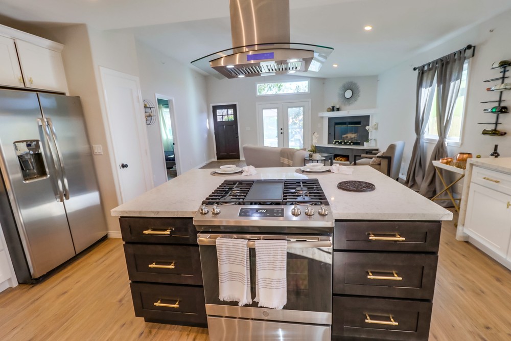 Virtual tour photo 31 of 54 for 3712 Bancroft St