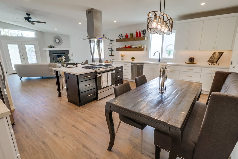 Virtual tour photo 33 of 54 for 3712 Bancroft St