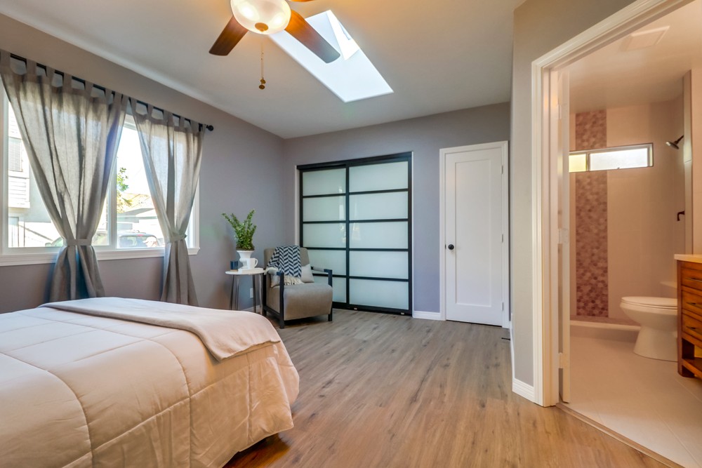 Virtual tour photo 40 of 54 for 3712 Bancroft St
