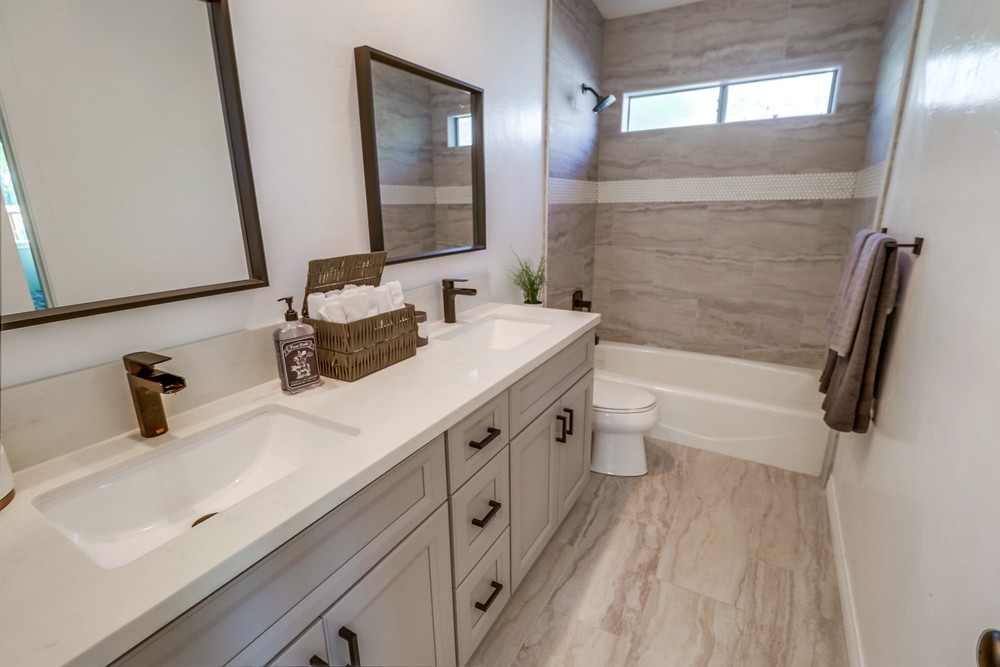 Virtual tour photo 47 of 54 for 3712 Bancroft St