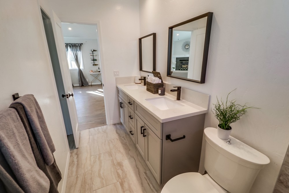 Virtual tour photo 49 of 54 for 3712 Bancroft St