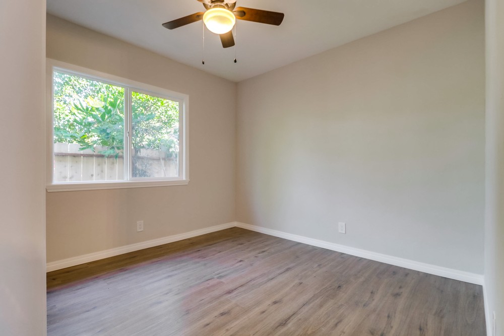 Virtual tour photo 50 of 54 for 3712 Bancroft St